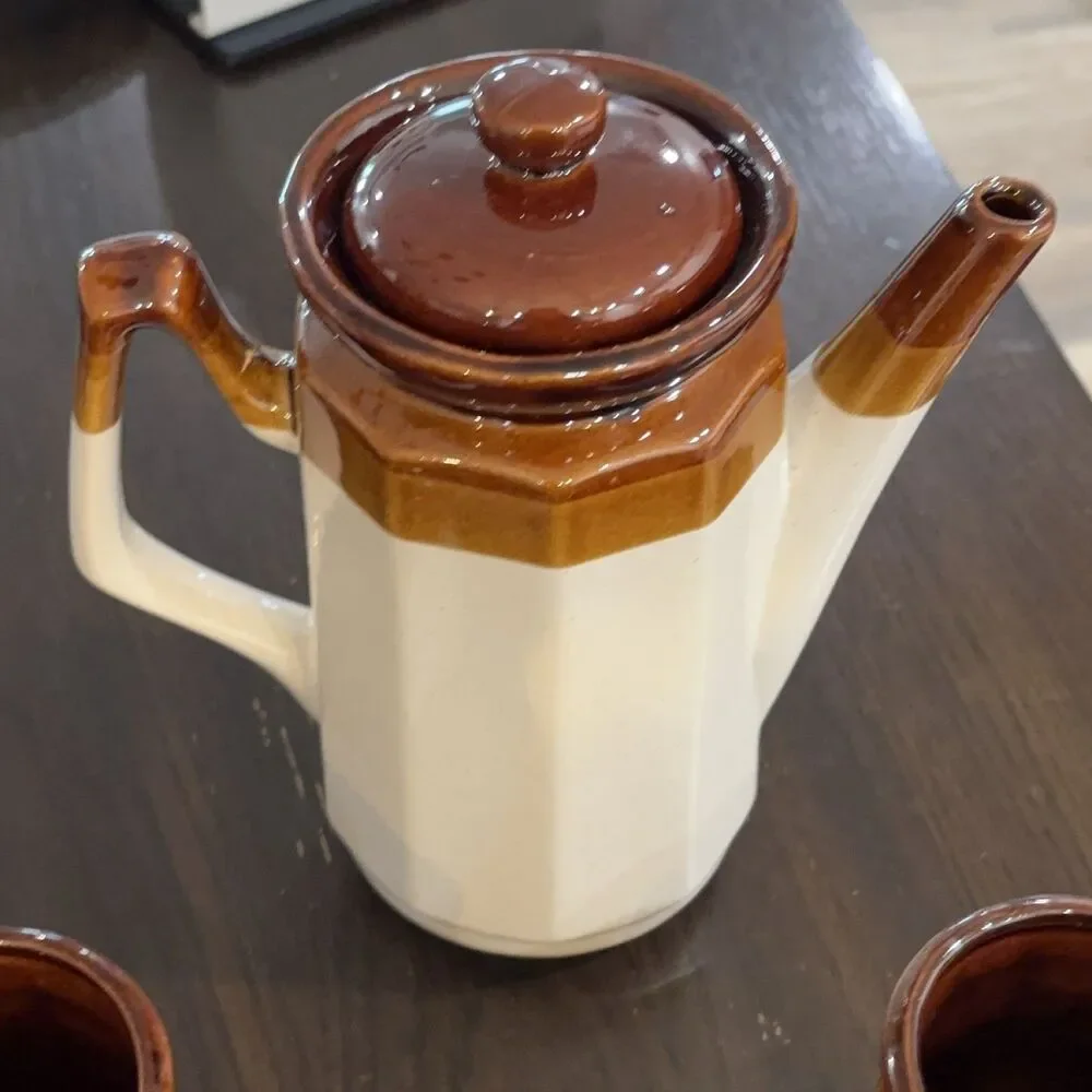 Coffee Pot and 5 Mugs Set Ceramic Octagonal Two-Tone Brown Cream Taiwan 9